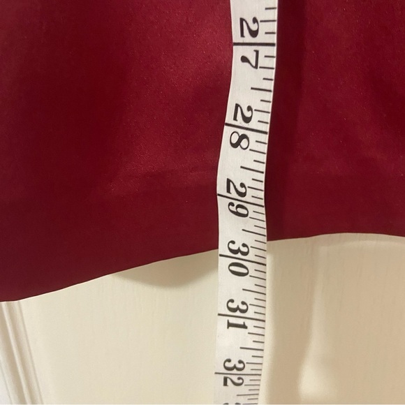 Elegant Burgundy Strapless Dress - Picture 9 of 10